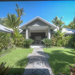 Tranquility By The Course Holiday home