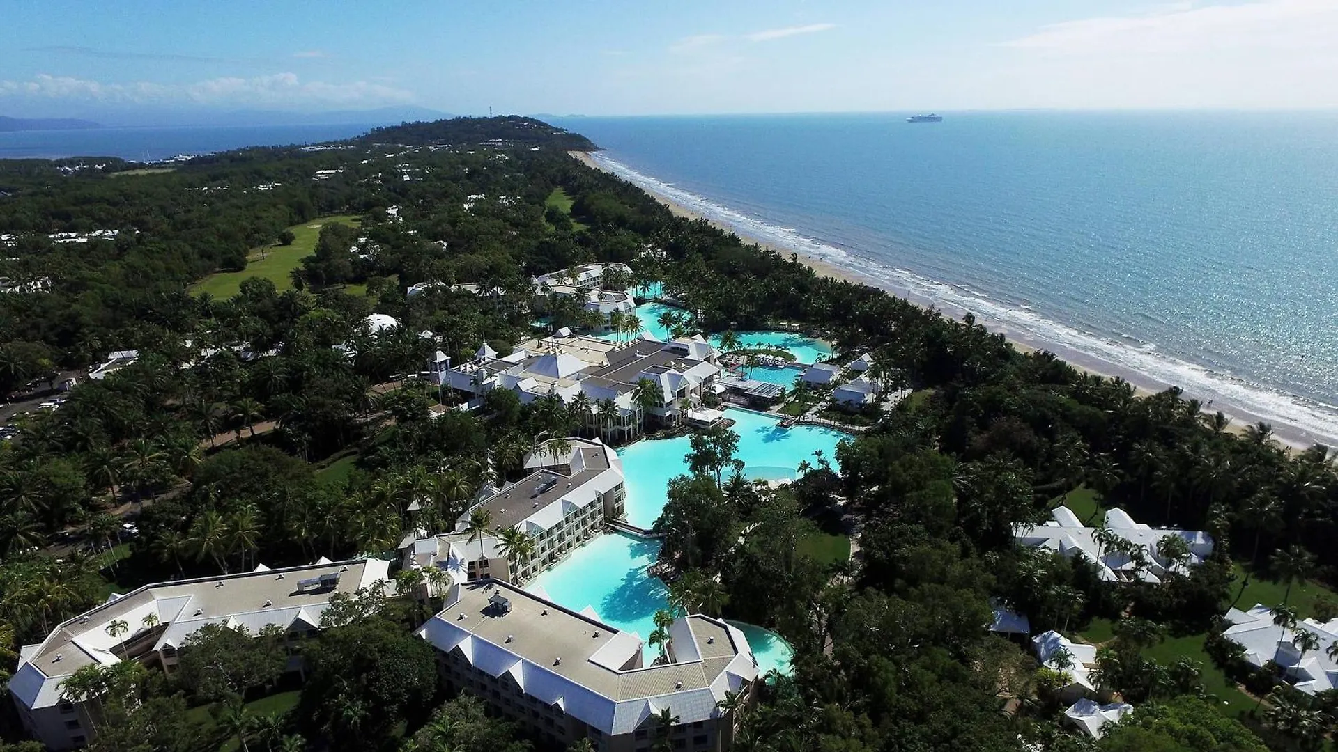 Sheraton Grand Mirage Resort, Port Douglas Resort